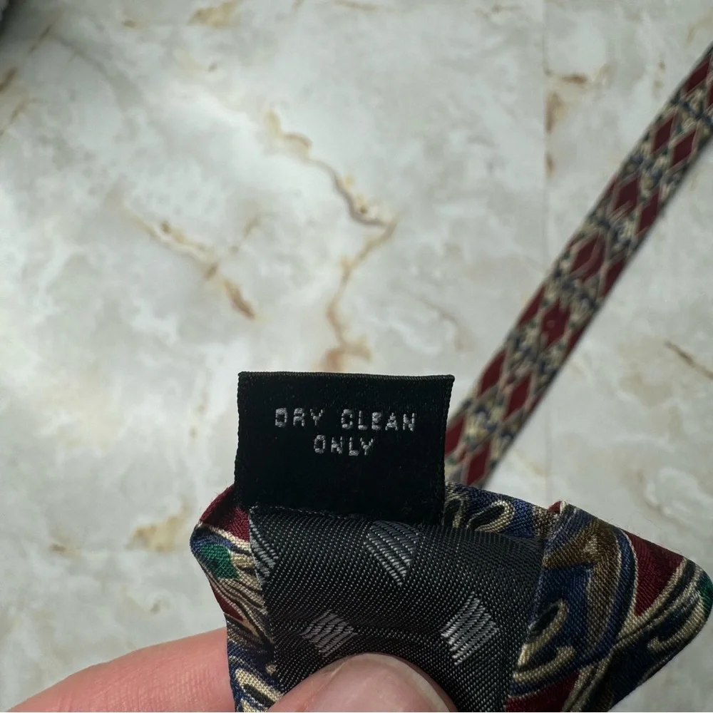 Today's‎ Man 100% Silk Men's Tie 3 3/4